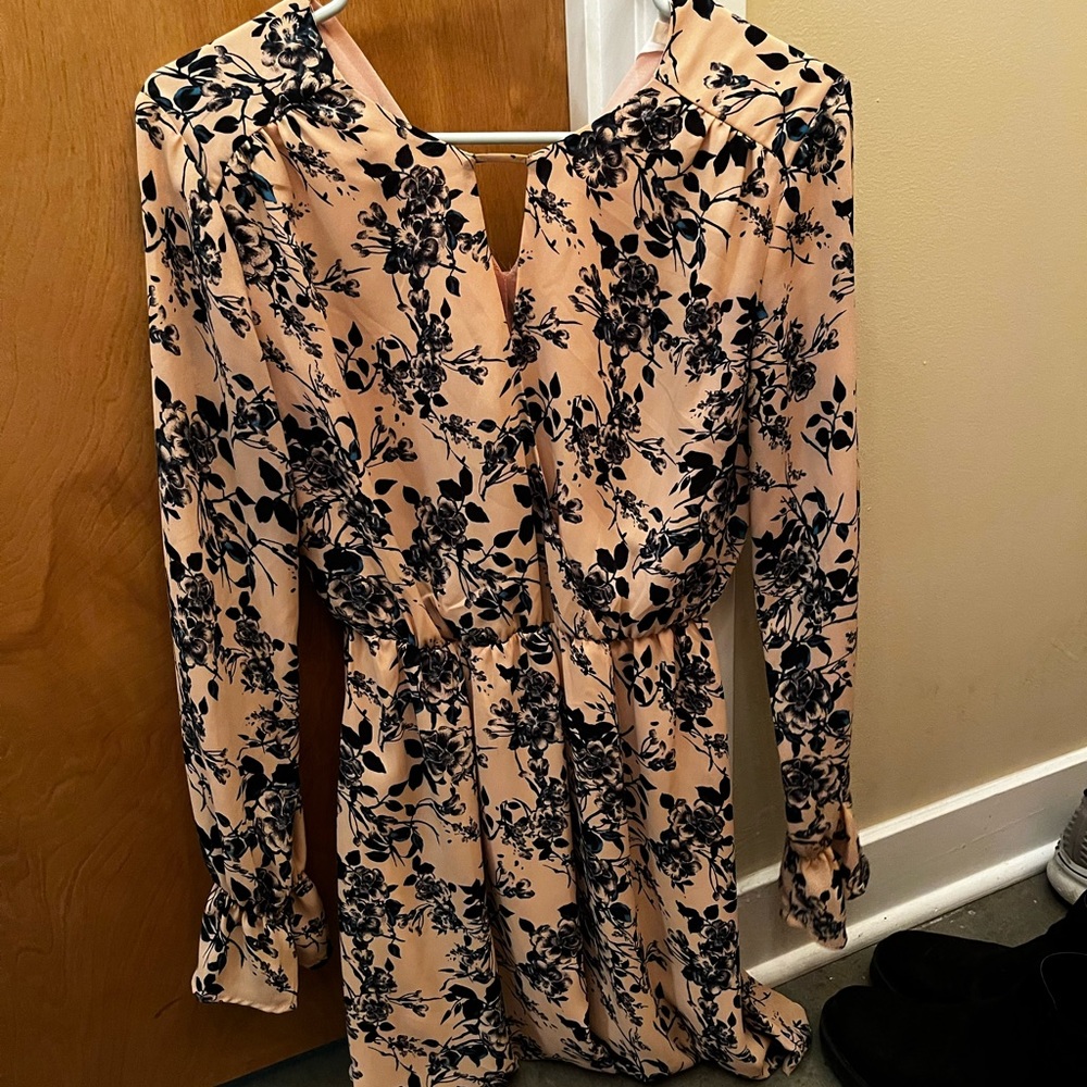 LusH XS long sleeve blush pink floral dress